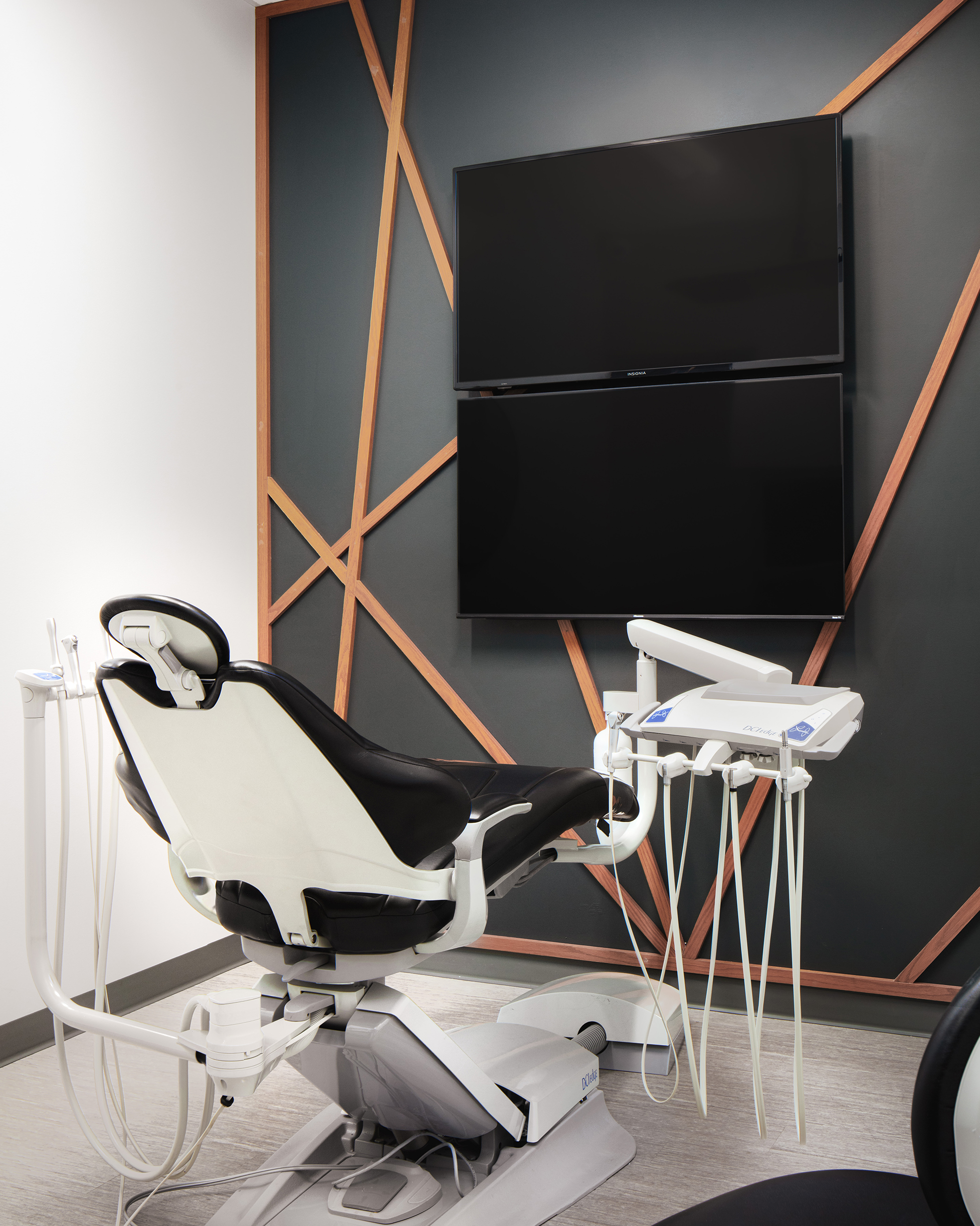 Lush Dental Studio treatment suite with Netflix